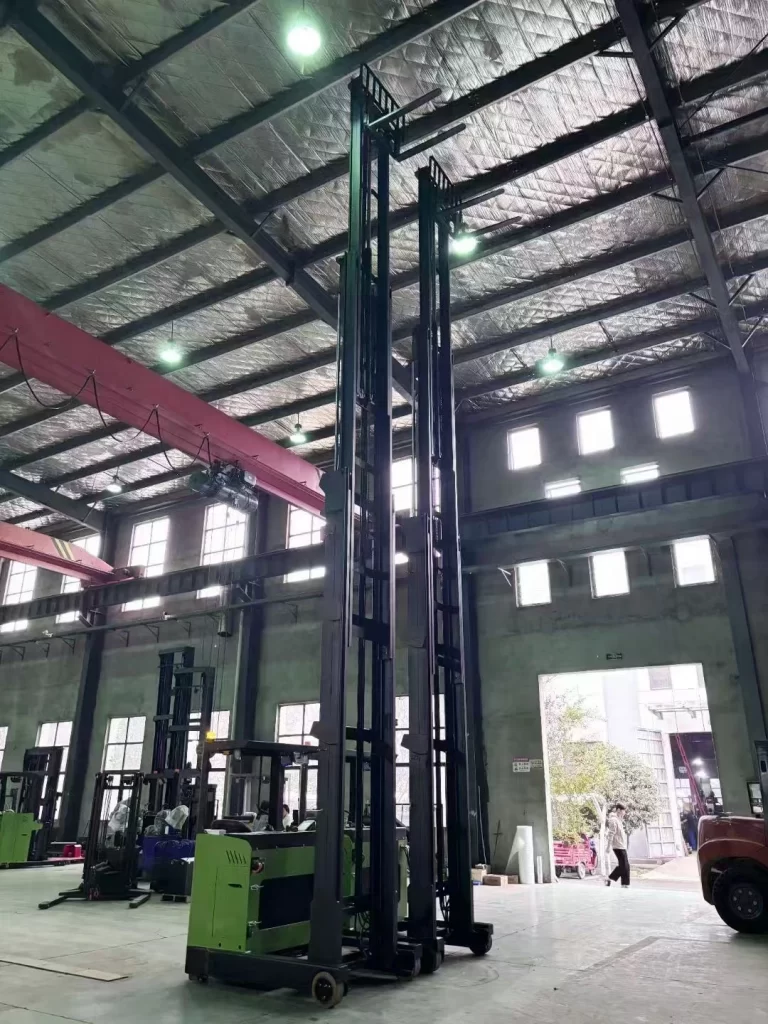 Reach Truck