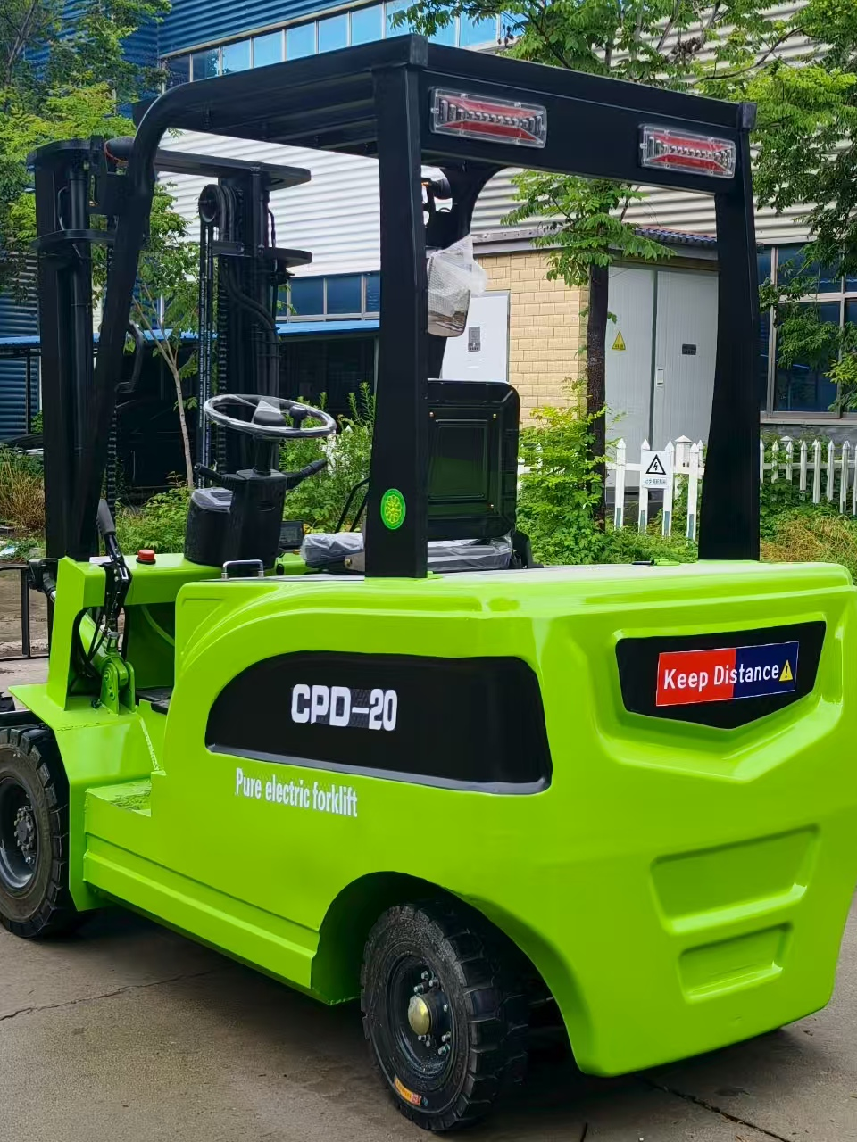 electric forklifts