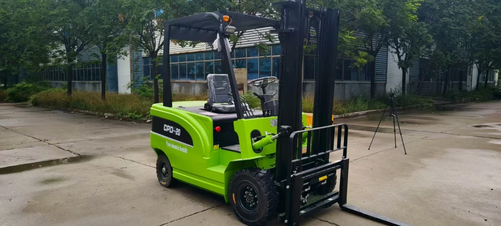 green-electric-forklifts