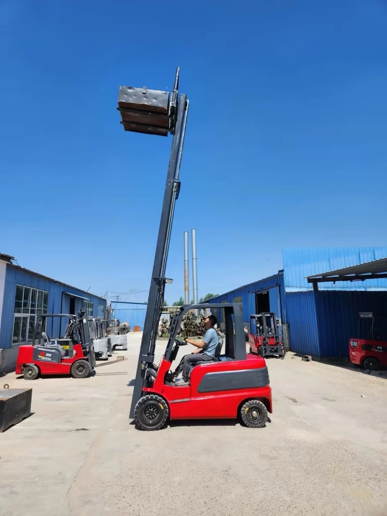7M-electric-forklift