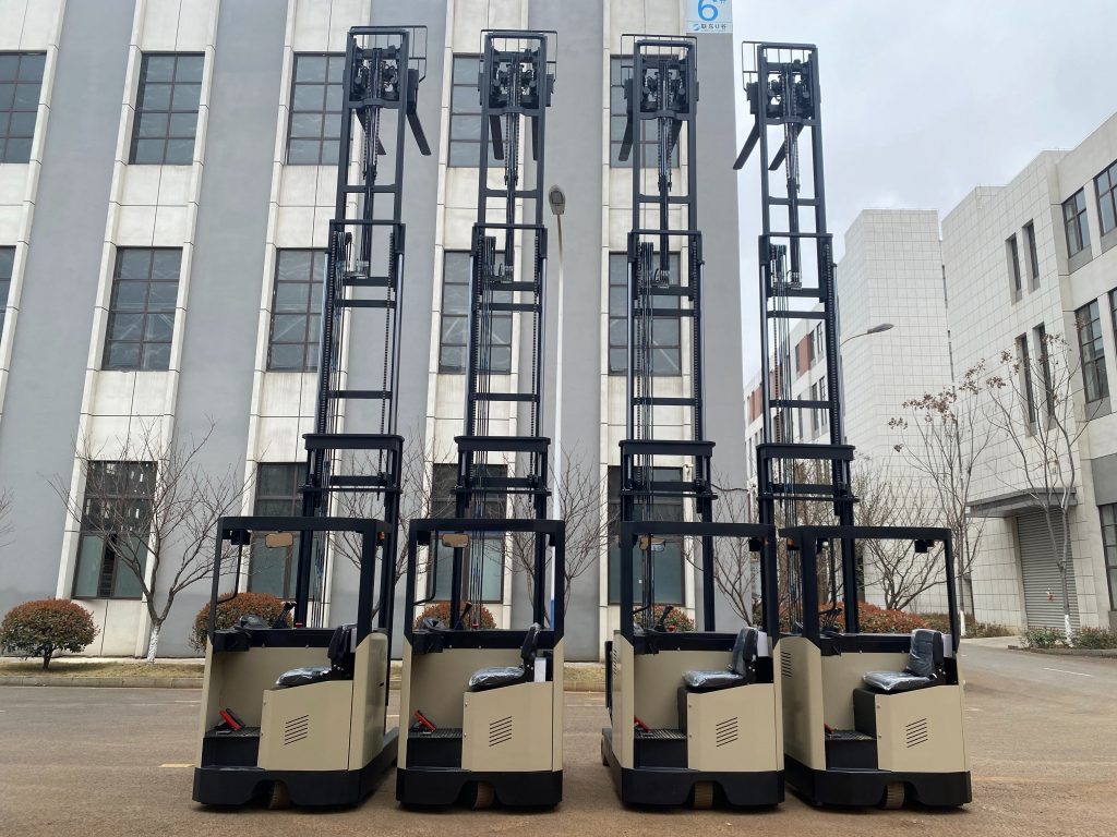 seat-on warehouse reach truck 2T
