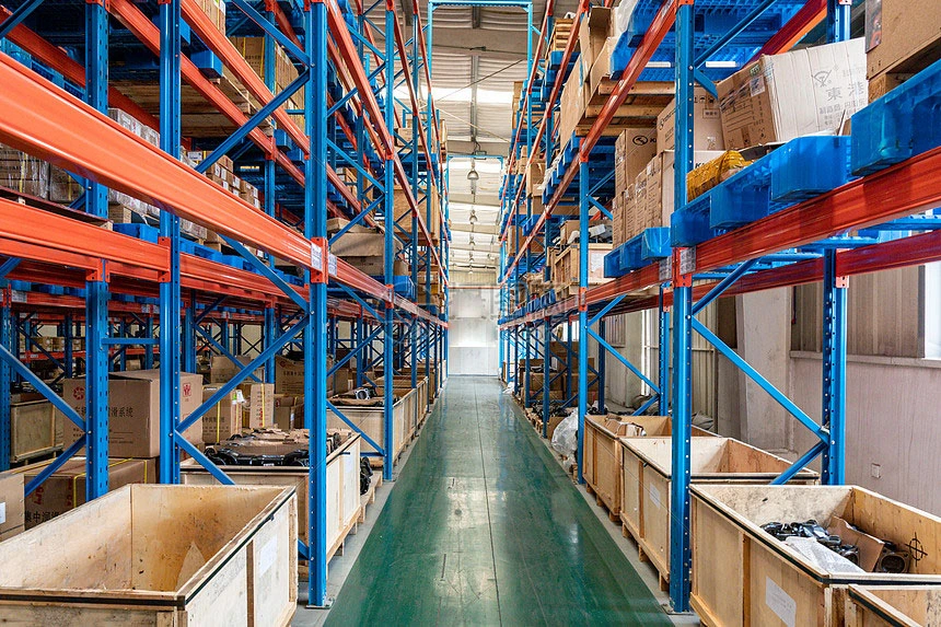 reach forklifts for warehouse