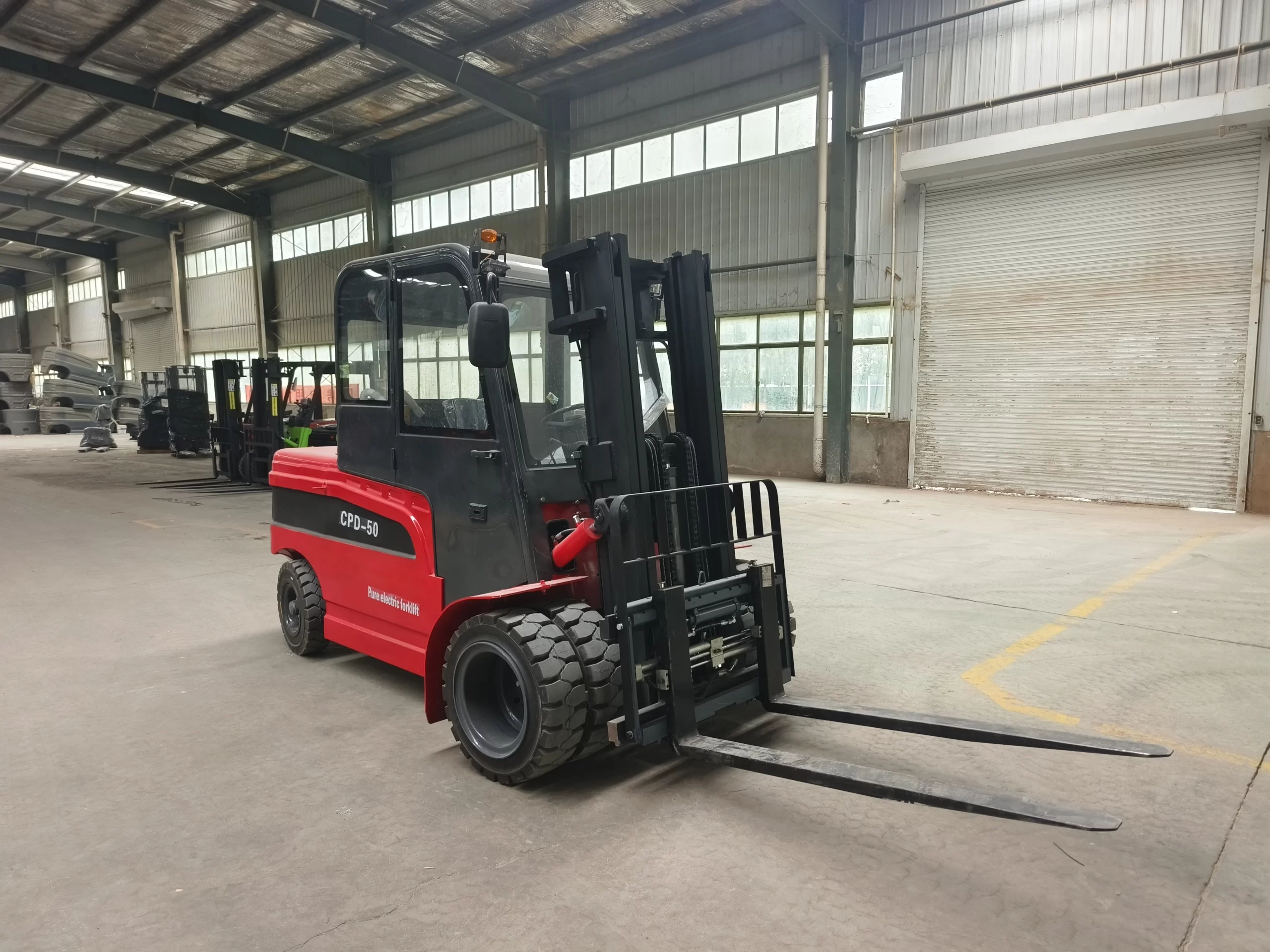 5T electric forklift with cab