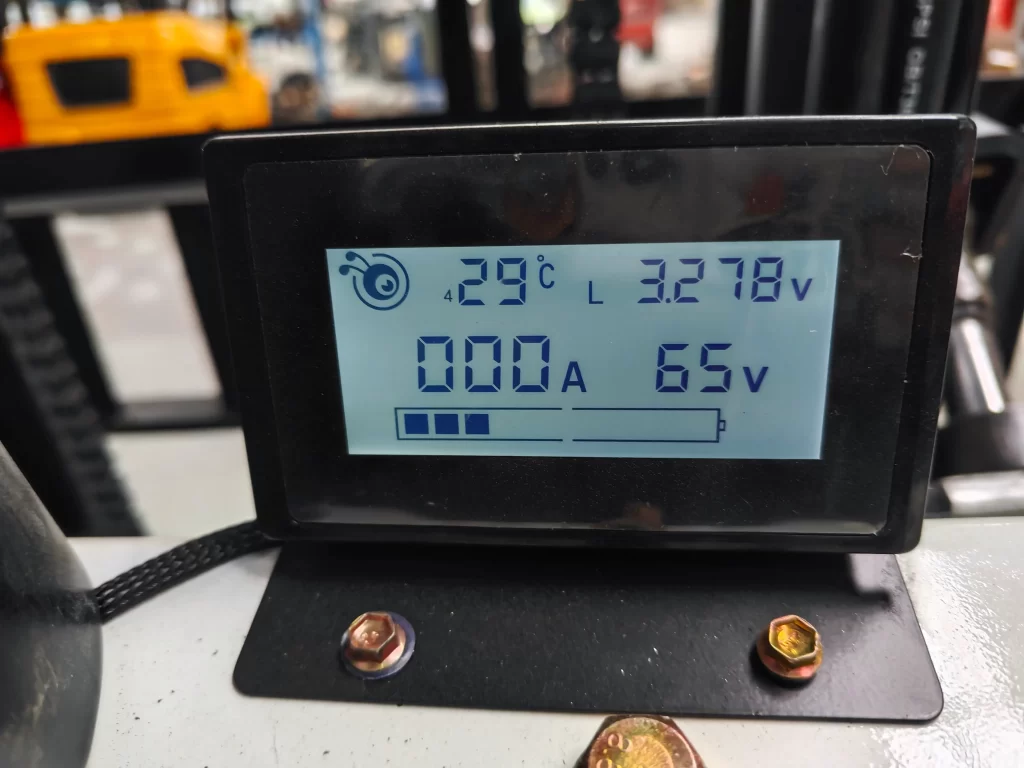 forklift battery display