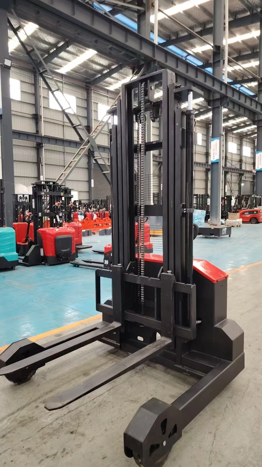 off-road electric stacker large wheels customization