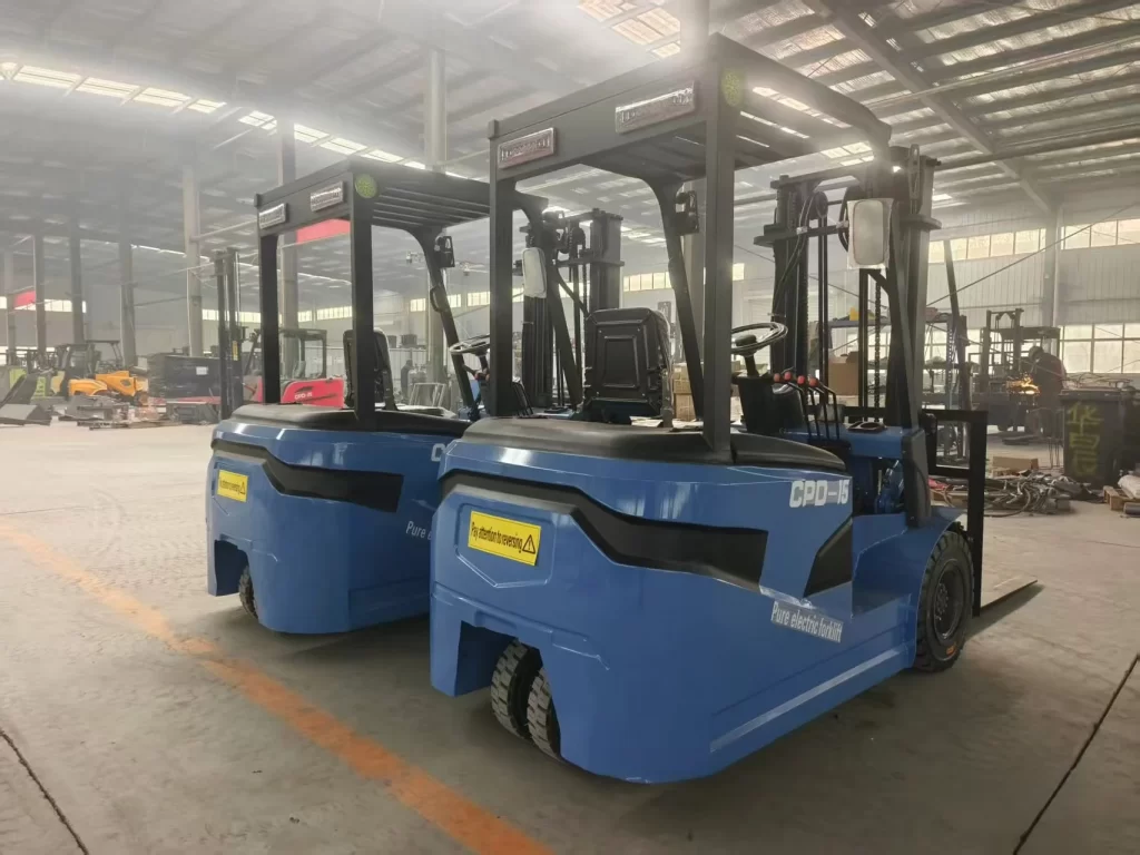 3-wheels-forklifts
