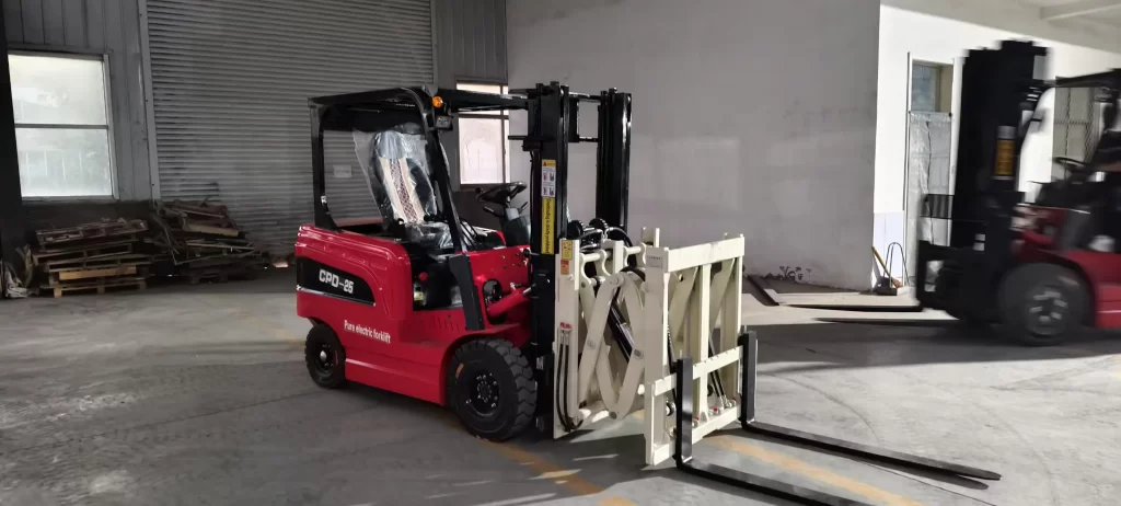 Electric Forklift with Foldable Forks (1)